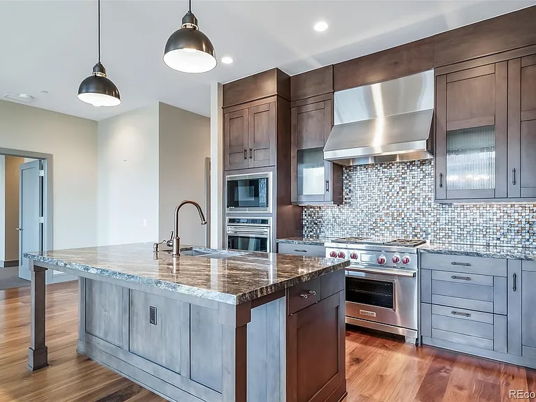 100 Detroit St #403 — Photo 16