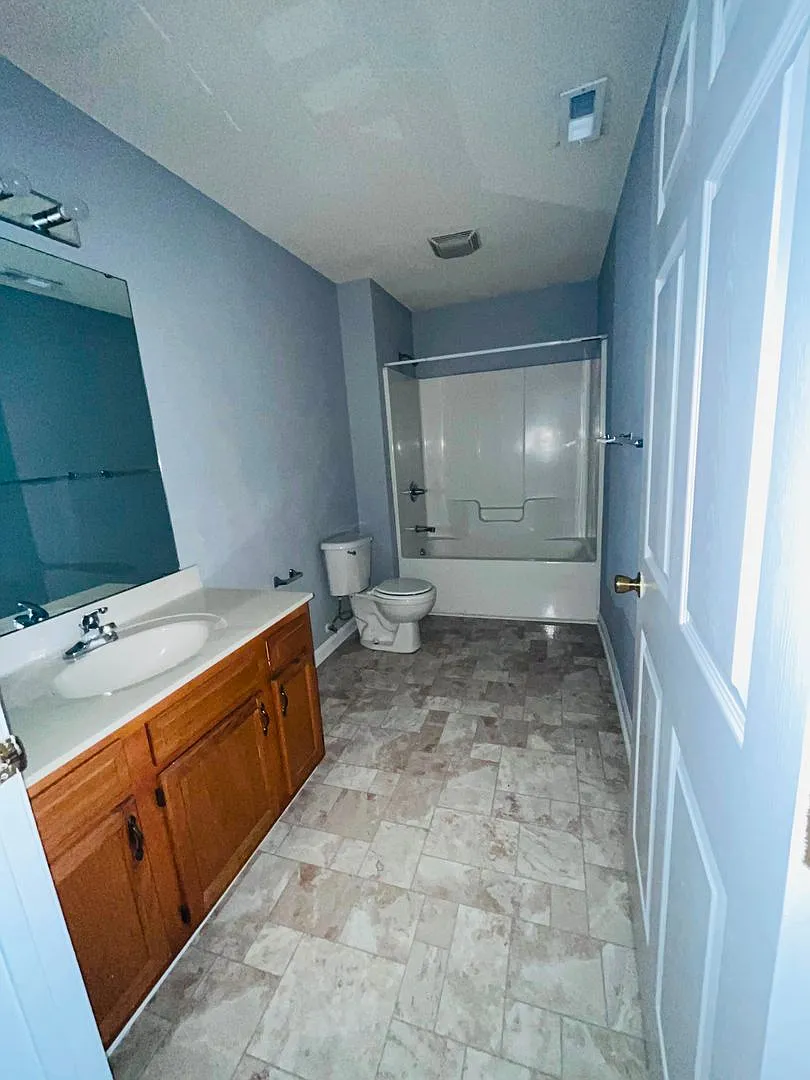 703 Davidson St — Photo 2