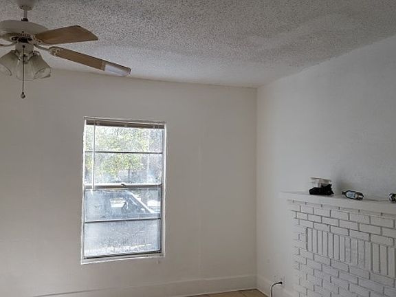 4th image of 1665 20th Ave S