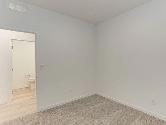 4th image of 231 Walsh Peak Ave