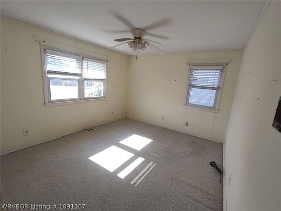 5th image of 1111 N 59th Ter