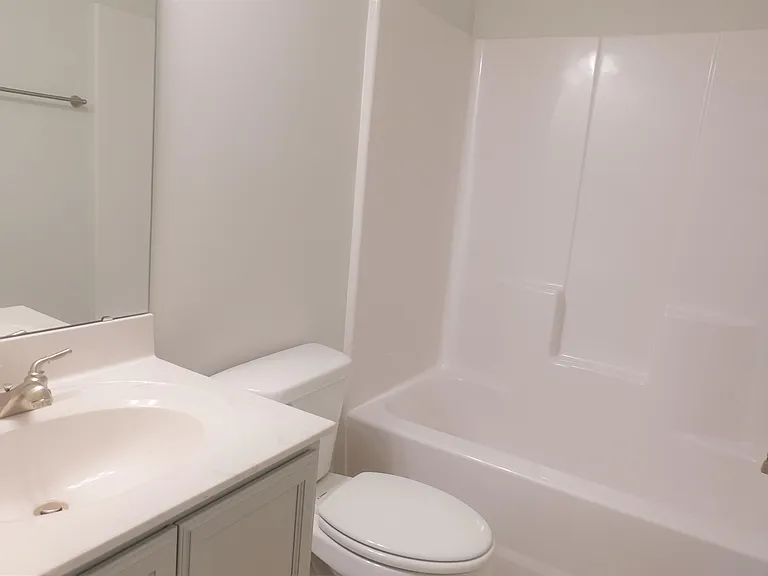 124 Creekland Way — Photo 23