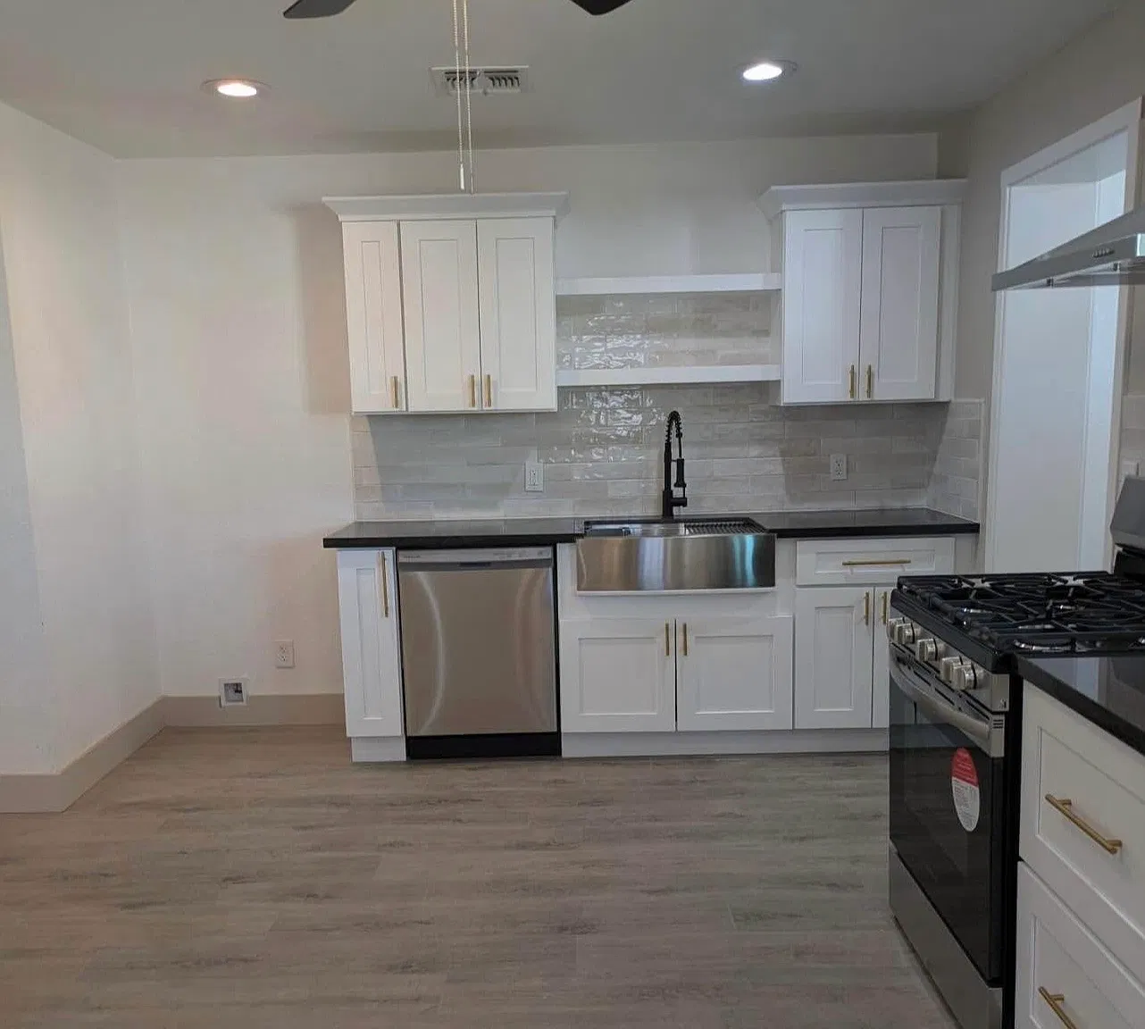 3 bed, 1272 sqft, $1,650 — Photo 4