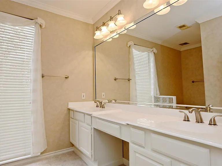 1721 Potomac Dr #C — Photo 7