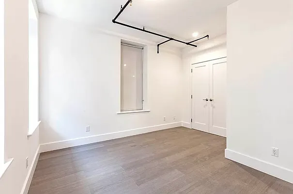 Rented by Compass | media 36