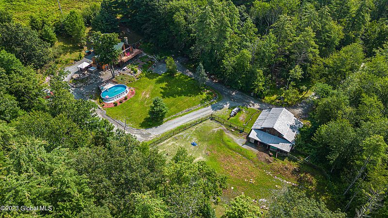 3rd image of 24 Stewart Lane