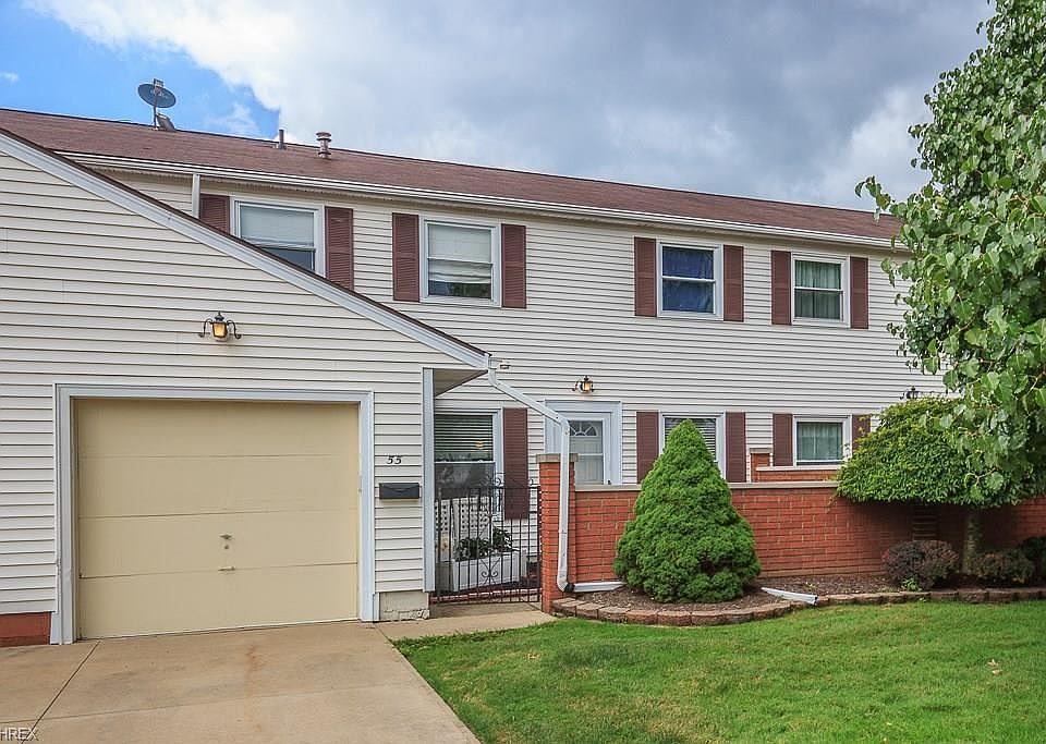 1st image of 55 Braintree Ln #55