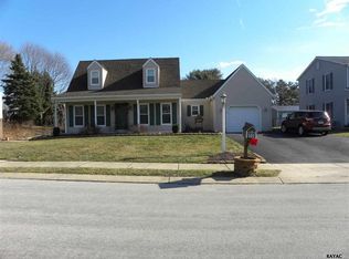1695 Misty Dr, York, PA 17408