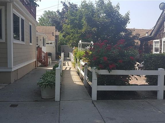 3rd image of 30B Carroll St #B