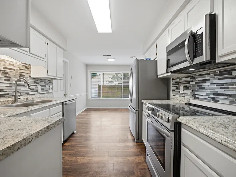 2252 Newstead Dr — Photo 22