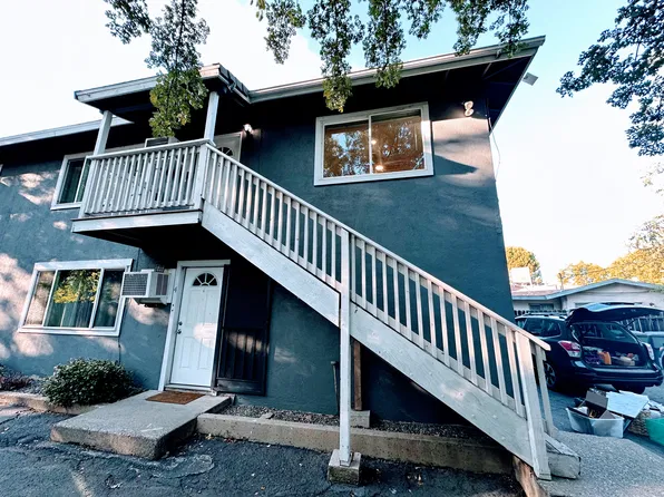 2071 East St #3, Redding, CA 96001