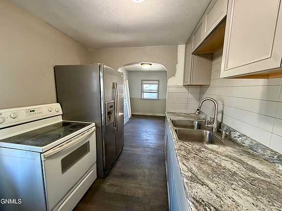 4th image of 501 S 11th St