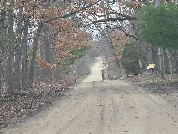 4th image of 9013 Wilke Rd