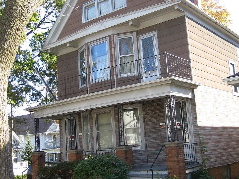 1st image of 1401 W Arthur Ave #1403