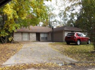 8 N Brook Pebble Ct, Spring, TX 77380