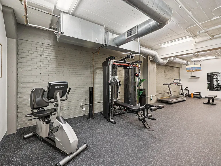 2929 Chicago Ave #1105 — Photo 46