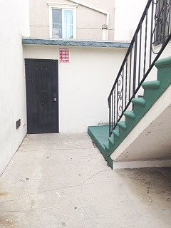 4th image of 1059 S Norton Ave APT 07