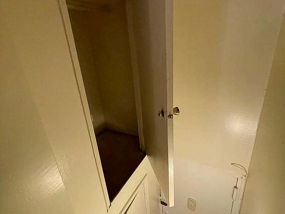 5th image of 329 E 63rd St APT 2F