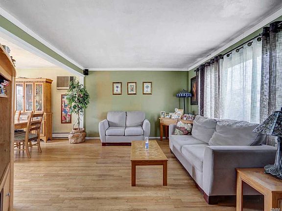 3rd image of 79 Jefferson Ave