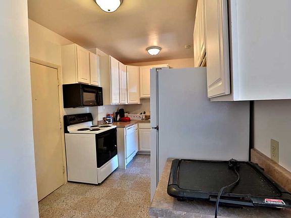 4th image of 237 W Lakelawn Pl #2B-1Ba