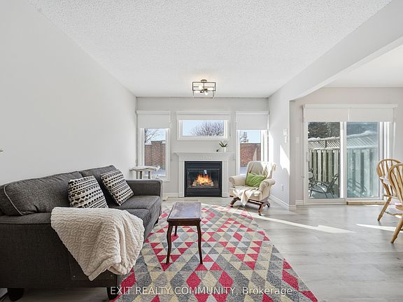 5th image of 601 Grenfell Dr #15