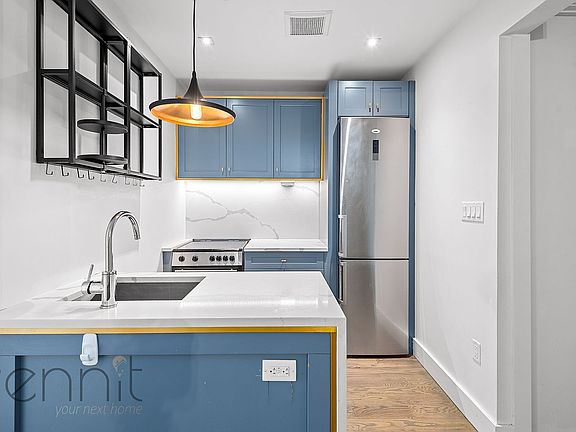 3rd image of 295 Montgomery St APT 3F