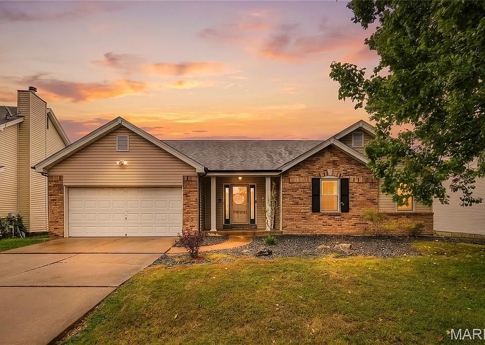 1st image of 396 Upper Meadow Ln