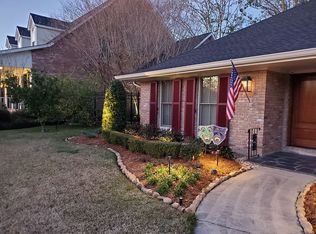 9609 Wildwood Dr, River Ridge, LA 70123