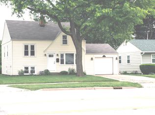 871 S Wolf Rd, Des Plaines, IL 60016