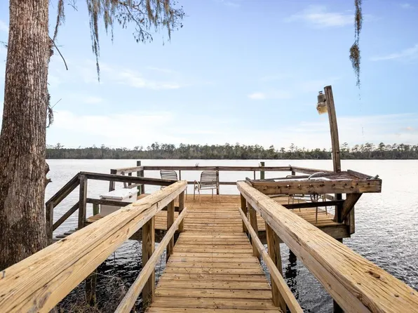29 Gibson Rd, Sopchoppy, FL 32358