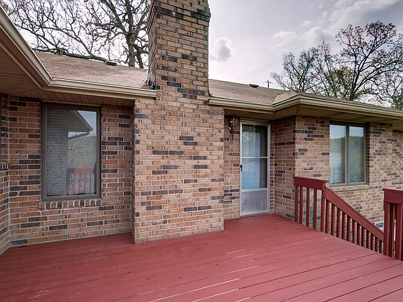 4th image of 493 Dogwood Village Ln