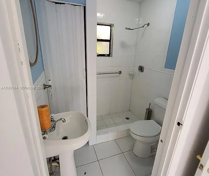 1348 NE 176th St — Photo 12