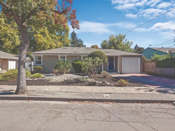214 Gilbert Drive, Santa Rosa, CA 95405