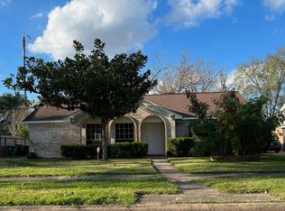 5218 Long Creek Ln, Houston, TX 77088
