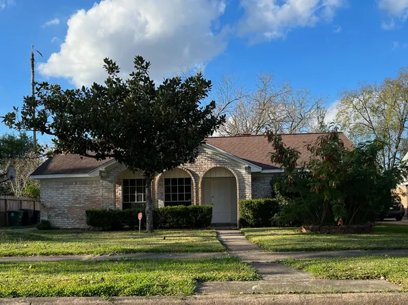 5218 Long Creek Ln, Houston, TX 77088