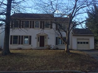 6 Spinning Wheel Ct, Germantown, MD 20874