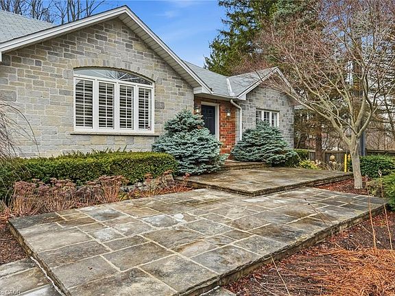 3rd image of 65 Jerseyville Rd E