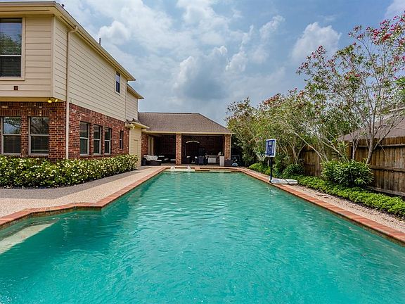 5th image of 2303 Shady Cove Ct