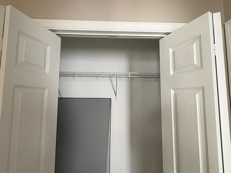 109 S Pine St — Photo 13