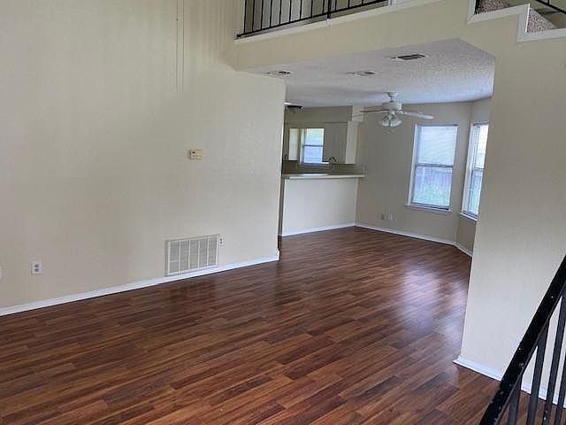 2nd image of 1705 La Salle Dr #B