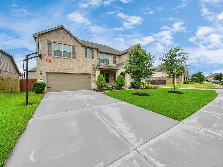 28215 Shorecrest Ln — Photo 45
