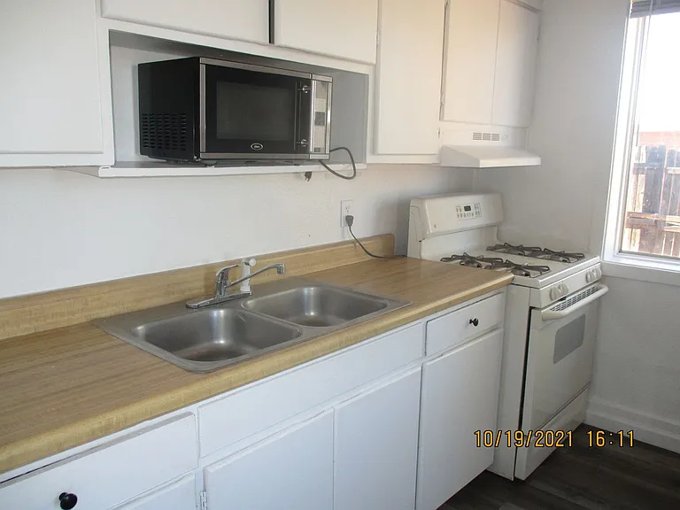 540 North Ave — Photo 5