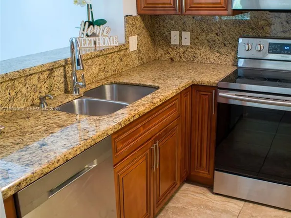 2133 Renaissance Blvd APT 306, Hollywood, FL 33025