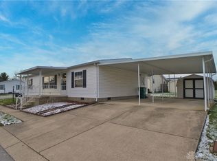 427 Alisha Ln, Fairborn, OH