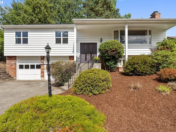 11555 SW Cardinal Ter, Beaverton, OR 97008