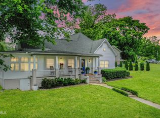 300 N Hicks St, Clinton, TN 37716