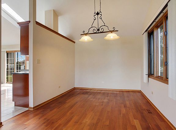 4th image of 9319 178th St