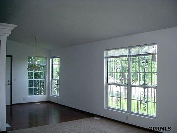 2nd image of 2202 Parker Cir