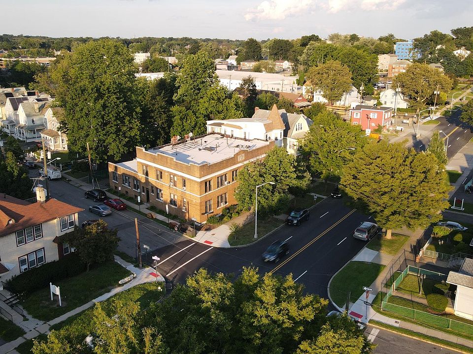 Our professionally managed building is tucked into a quiet residential area and steps from downtown West Orange.