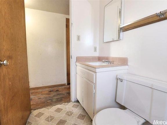 2nd image of 2163 53rd Ave